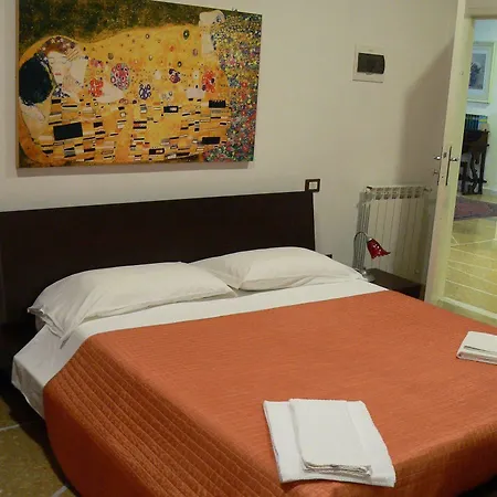 Santa Costanza Hotel